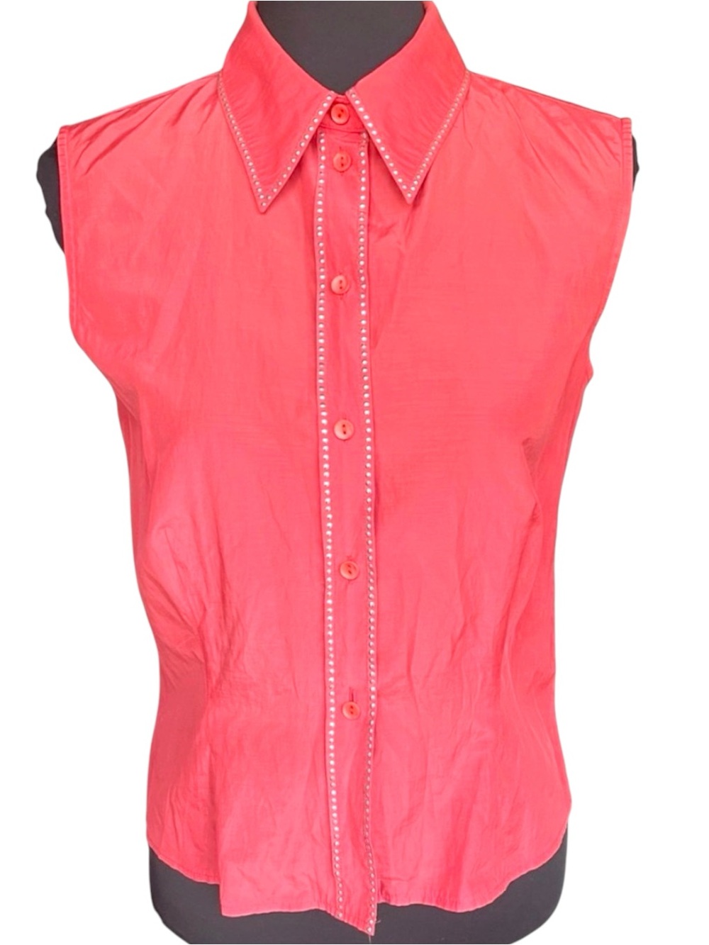 Tuzzi Coral Red/Pink Mini Metal Grommet Sleeveless Button Up Collar Top (6)